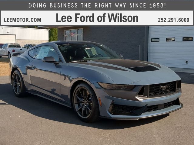 2026 Ford Mustang Dark Horse