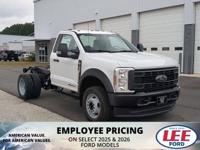 2026 Ford F-450 XL Regular Cab 145-In DRW's photo