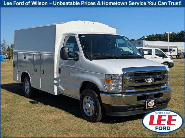 2026 Ford E-350SD Base Cutaway