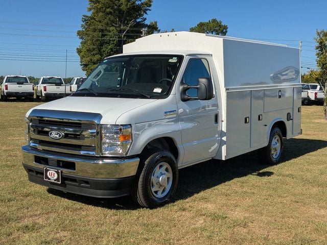 2026 Ford E-350SD Base Cutaway