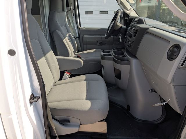 2026 Ford E-350SD Base Cutaway