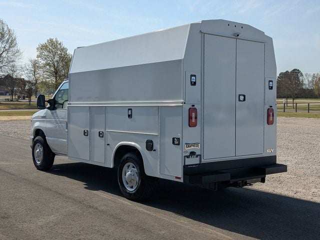 2026 Ford E-350SD Base Cutaway