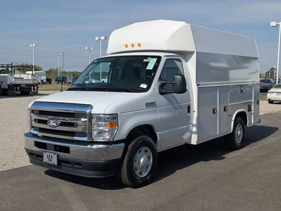 2026 Ford E-350SD Base Cutaway