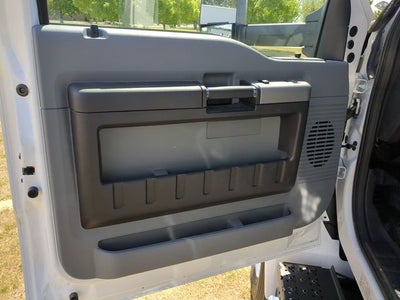 2027 Ford F-750SD Base