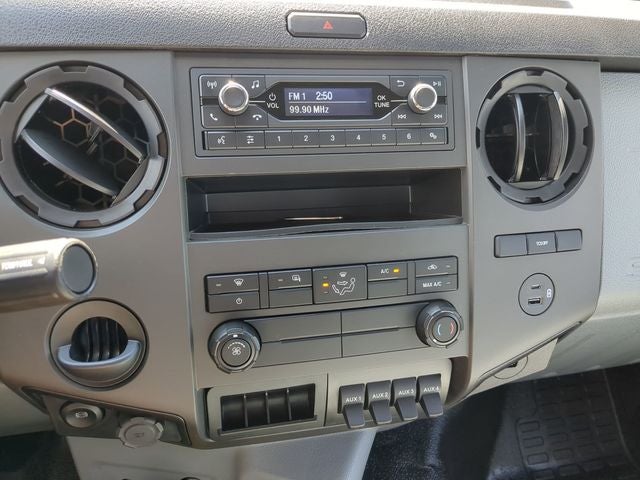 2027 Ford F-750SD Base