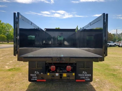 2027 Ford F-750SD Base