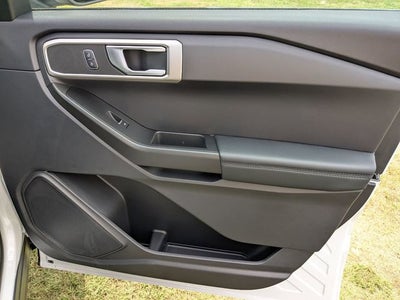 2025 Ford Utility Police Interceptor Base