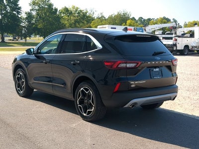2026 Ford Escape Hybrid Platinum