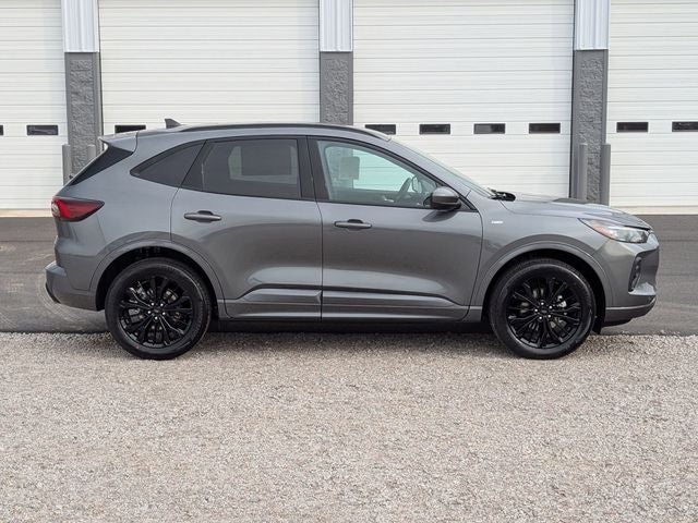 2026 Ford Escape Hybrid ST-Line Elite