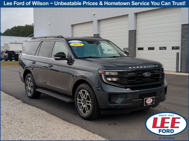 2025 Ford Expedition Active 4x4's photo