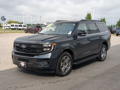 2025 Ford Expedition Active