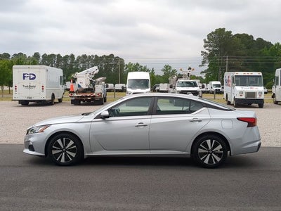 2022 Nissan Altima 2.5 SV