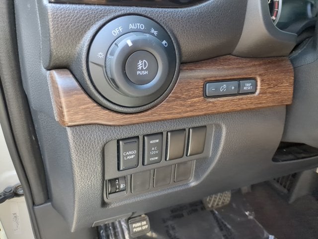 2023 Nissan Titan Platinum Reserve