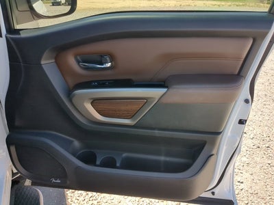 2023 Nissan Titan Platinum Reserve
