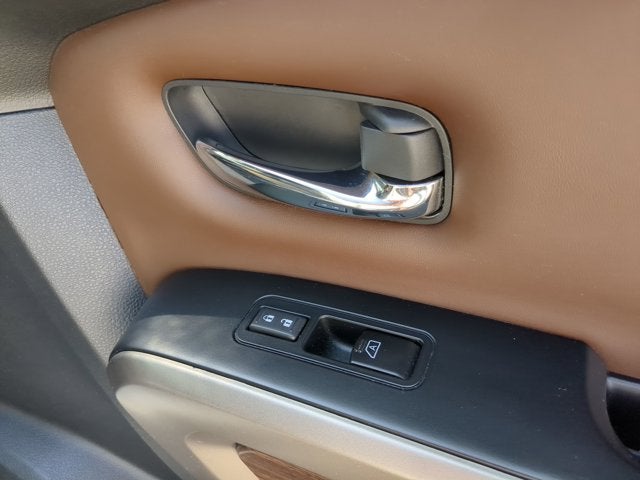 2023 Nissan Titan Platinum Reserve