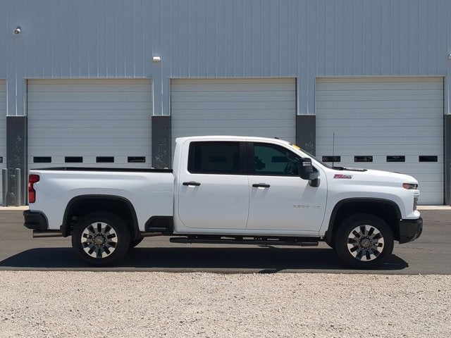 2025 Chevrolet Silverado 2500HD Custom
