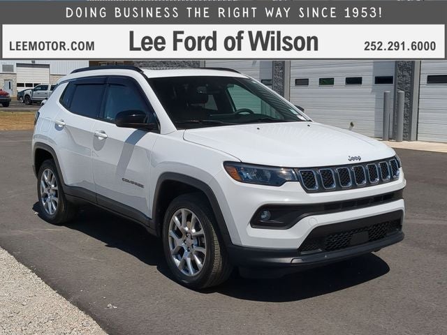 2023 Jeep Compass Latitude Lux