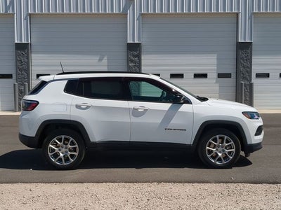 2023 Jeep Compass Latitude Lux