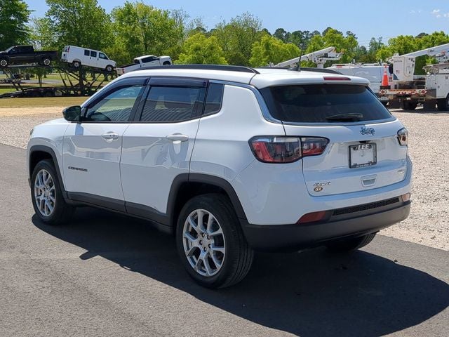 2023 Jeep Compass Latitude Lux