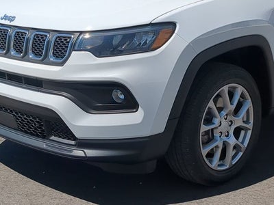 2023 Jeep Compass Latitude Lux