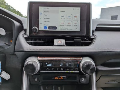 2025 Toyota RAV4 LE