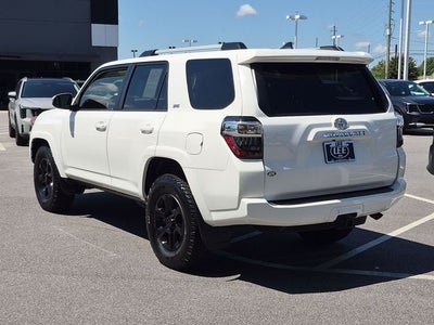 2022 Toyota 4Runner SR5