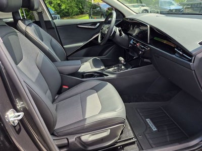 2024 Kia Niro EX Touring