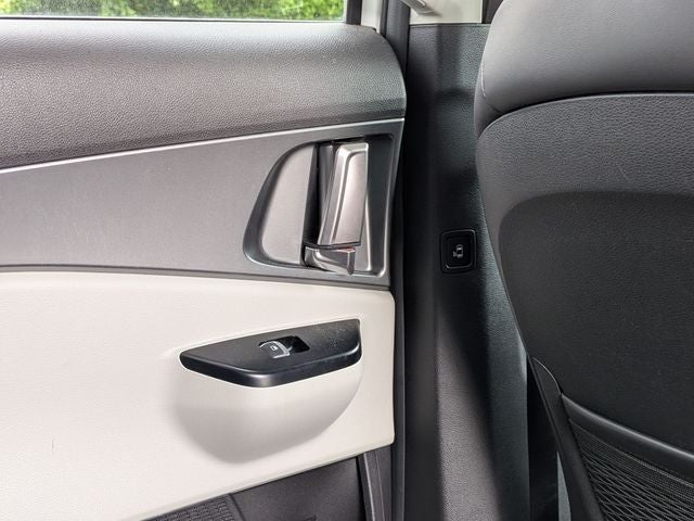 2022 Kia Carnival LXS