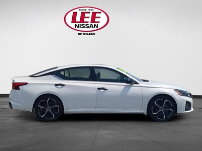 2023 Nissan Altima 2.5 SR