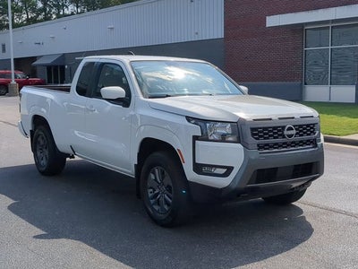 2025 Nissan Frontier SV