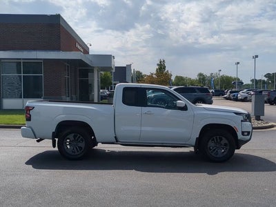 2025 Nissan Frontier SV