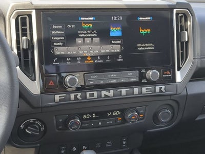 2025 Nissan Frontier SV