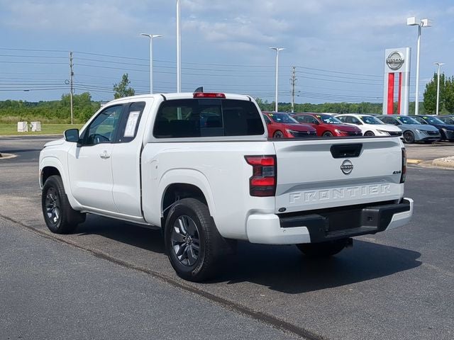 2025 Nissan Frontier SV