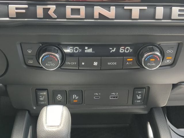 2025 Nissan Frontier SV