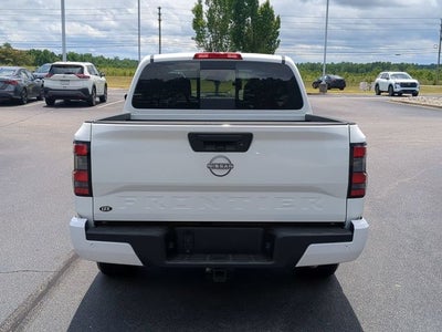 2025 Nissan Frontier SV