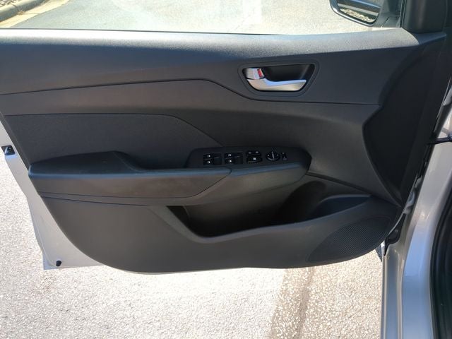 2022 Hyundai Accent SE