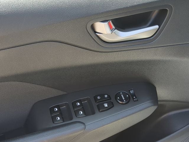 2022 Hyundai Accent SE