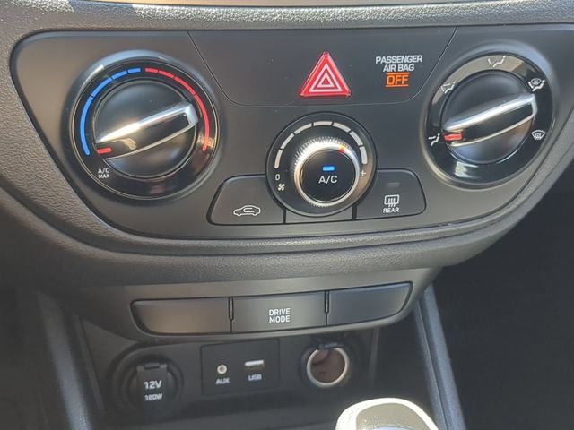 2022 Hyundai Accent SE
