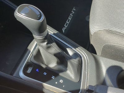 2022 Hyundai Accent SE