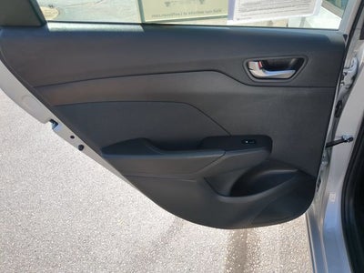 2022 Hyundai Accent SE