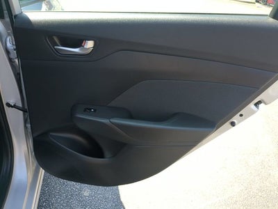 2022 Hyundai Accent SE