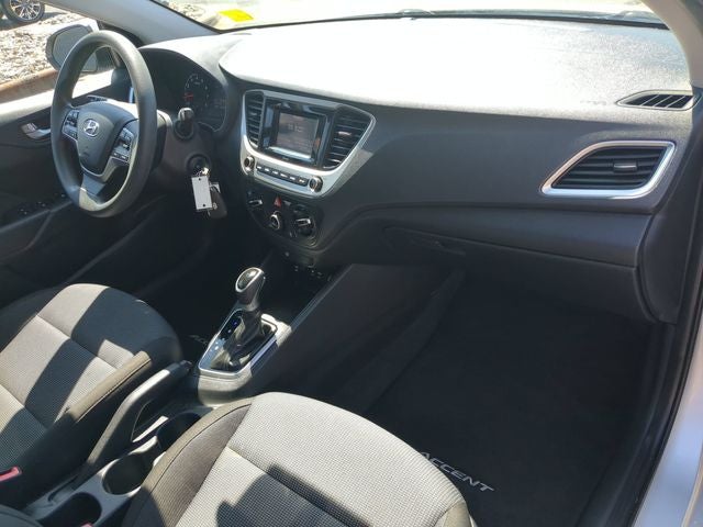 2022 Hyundai Accent SE