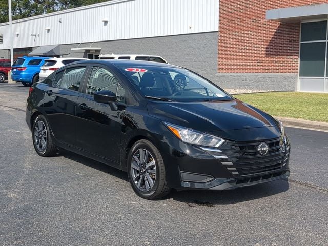 2023 Nissan Versa 1.6 SV