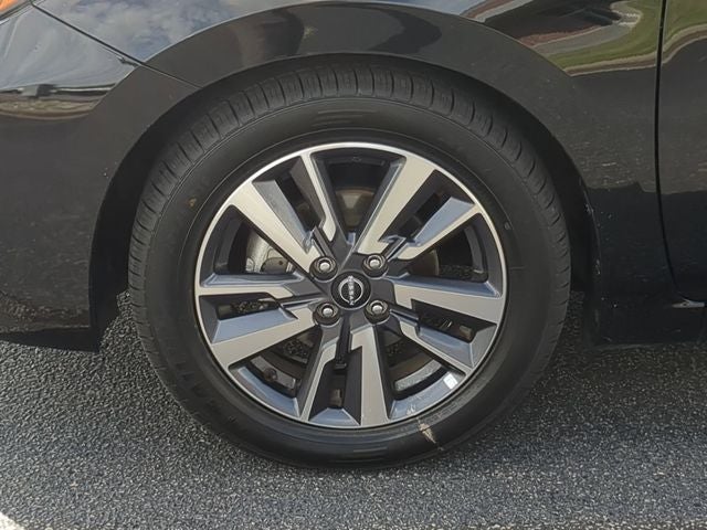 2023 Nissan Versa 1.6 SV