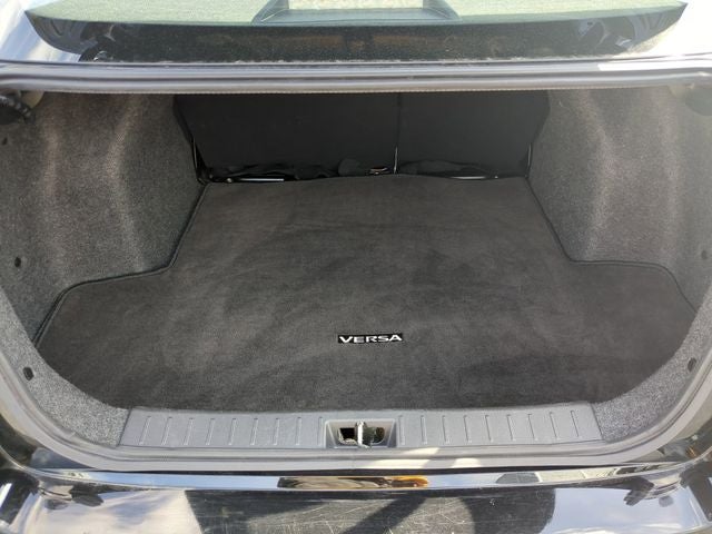 2023 Nissan Versa 1.6 SV
