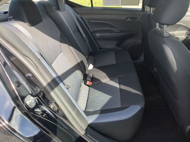 2023 Nissan Versa 1.6 SV