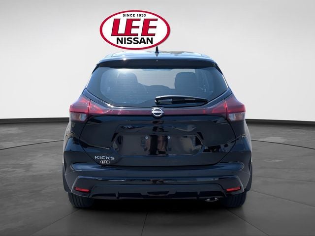 2025 Nissan Kicks Play S