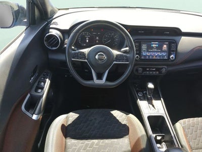 2021 Nissan Kicks SR