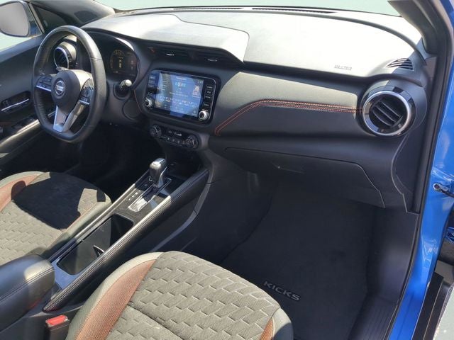 2021 Nissan Kicks SR