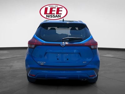 2021 Nissan Kicks SR